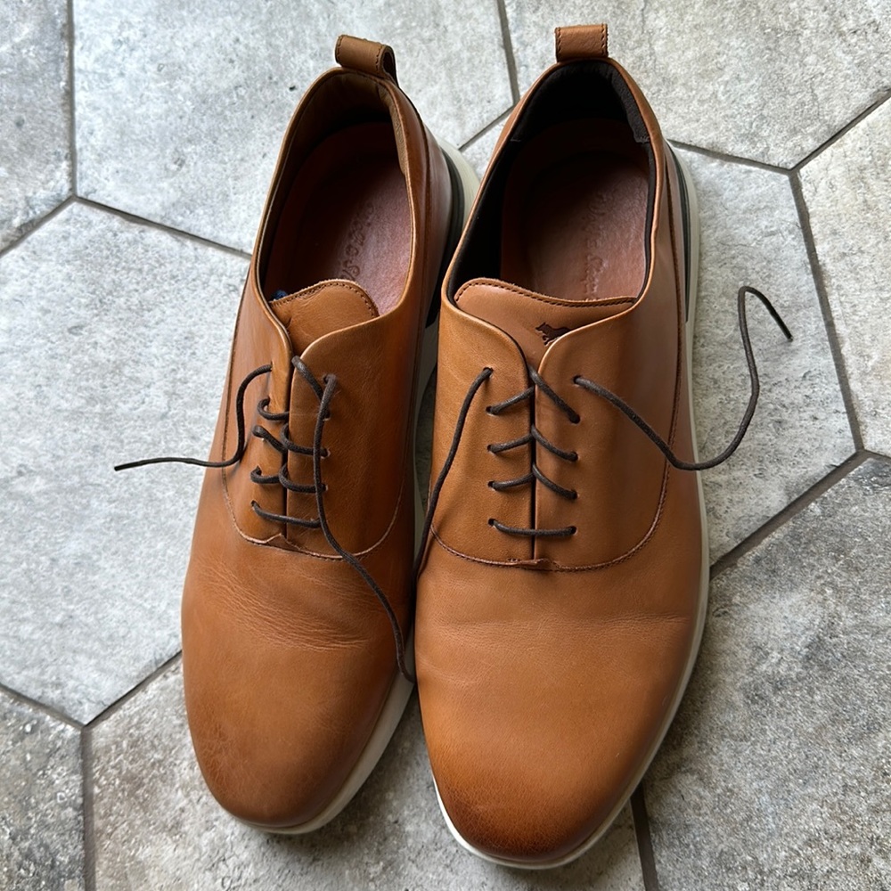 Wolf and shepherd shoes men’s size 13